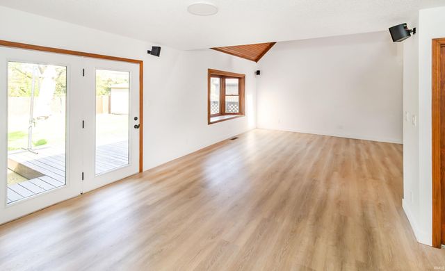 641 Woodbriar Court, Evansville, IN 47715