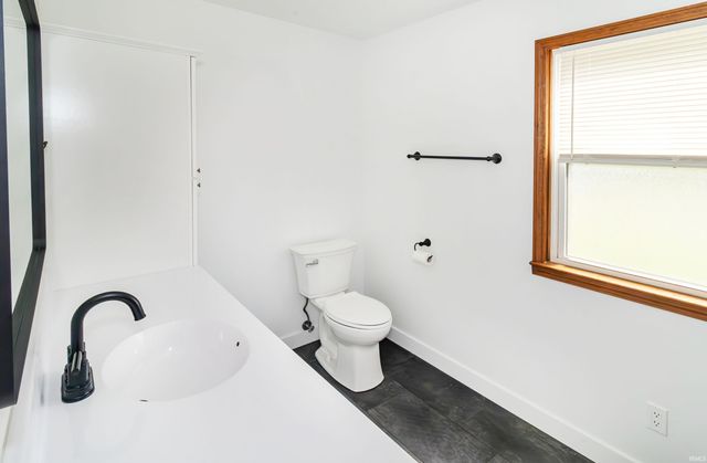 641 Woodbriar Court, Evansville, IN 47715