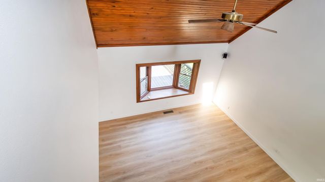 641 Woodbriar Court, Evansville, IN 47715