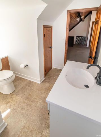 641 Woodbriar Court, Evansville, IN 47715