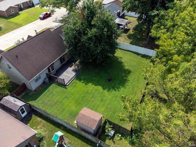 641 Woodbriar Court, Evansville, IN 47715