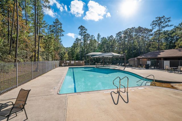 20404 Doral Drive, Huntsville, TX 77320