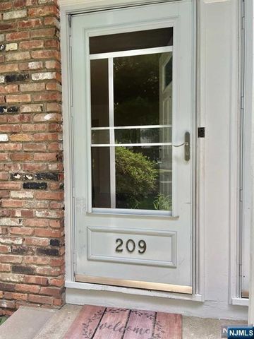 209 Washington Drive 209, Ramsey, NJ 07446