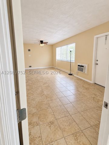 1026 NE 9th Ave, Fort Lauderdale, FL 33304
