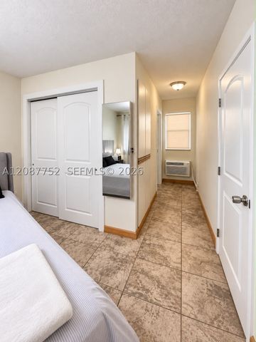 1026 NE 9th Ave, Fort Lauderdale, FL 33304