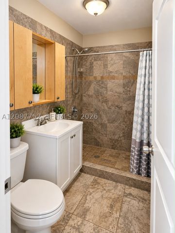 1026 NE 9th Ave, Fort Lauderdale, FL 33304