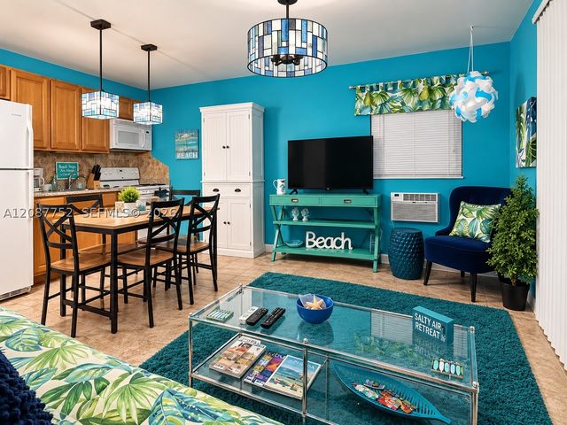1026 NE 9th Ave, Fort Lauderdale, FL 33304