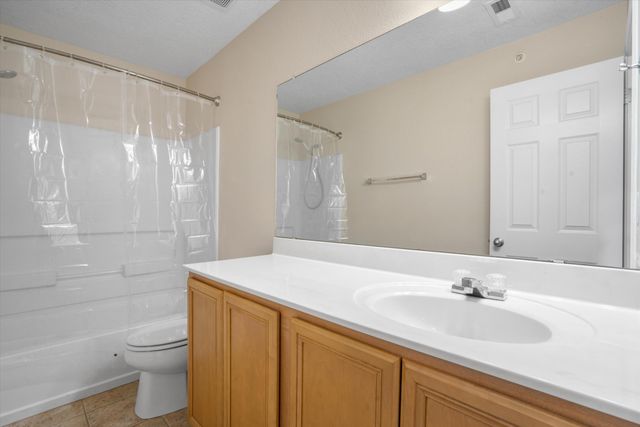 601 MENAUL Boulevard NE 305, Albuquerque, NM 87107