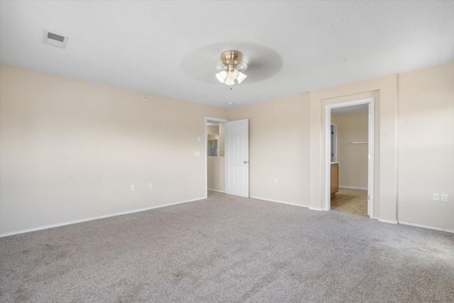 601 MENAUL Boulevard NE 305, Albuquerque, NM 87107