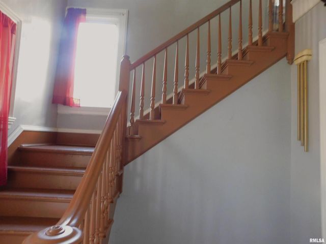 1624 9TH Avenue, Moline, IL 61265