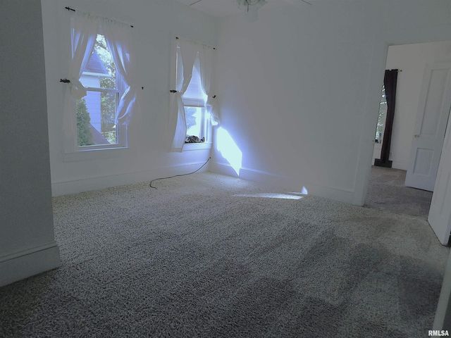 1624 9TH Avenue, Moline, IL 61265