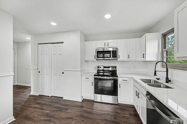 596 Pine Hill Place, Trenton, OH 45067