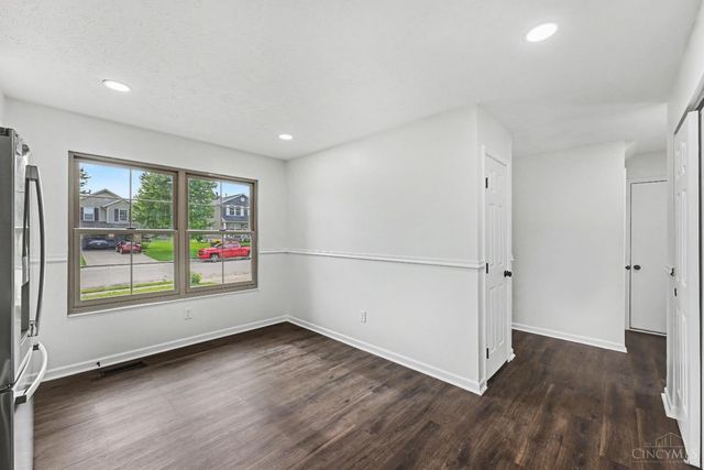 596 Pine Hill Place, Trenton, OH 45067