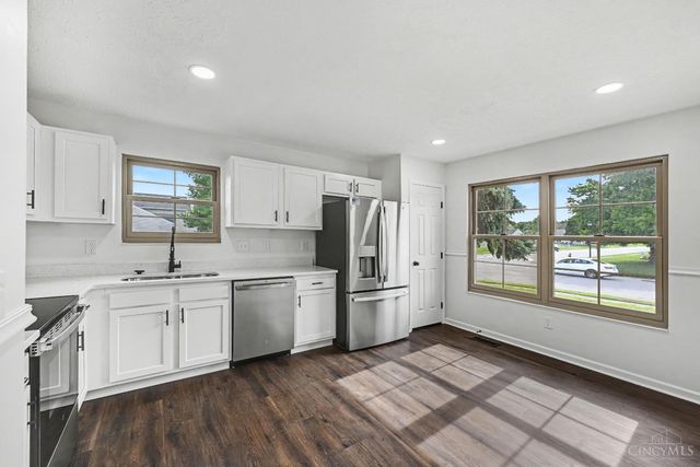 596 Pine Hill Place, Trenton, OH 45067