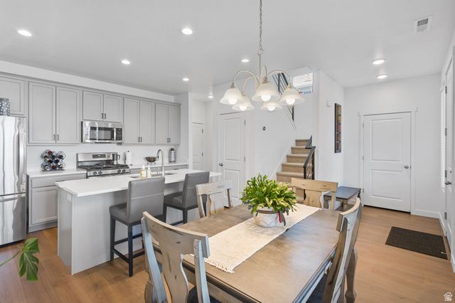 6673 W MEADOW GRASS DR, South Jordan, UT 84009
