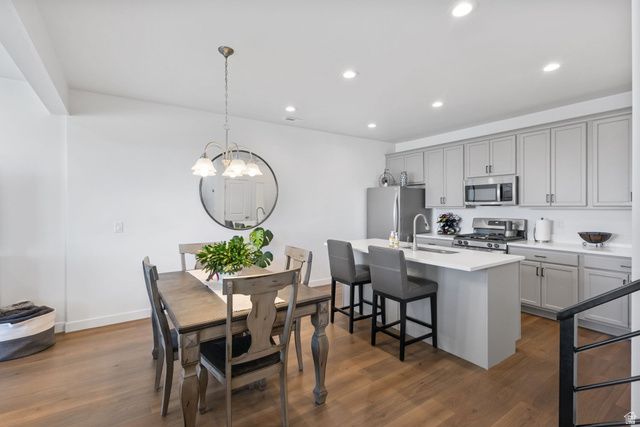 6673 W MEADOW GRASS DR, South Jordan, UT 84009