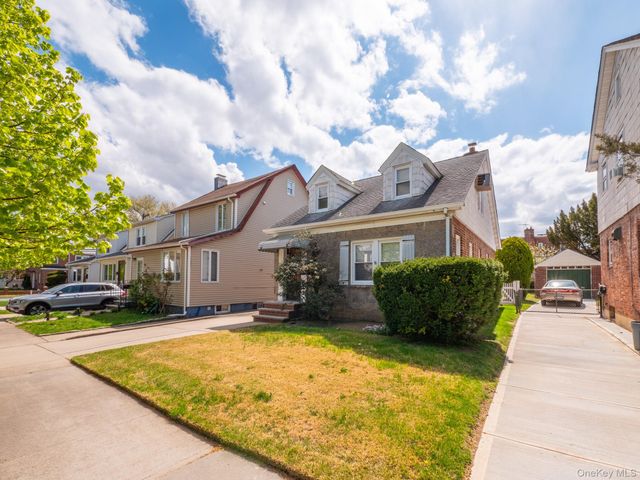 8990 221st Street, Queens Village, NY 11427