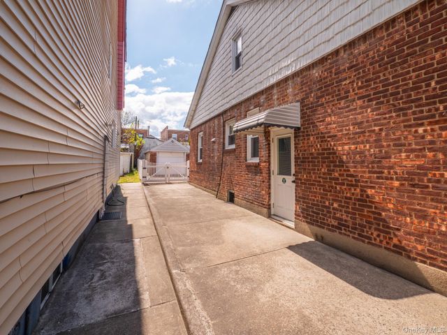 8990 221st Street, Queens Village, NY 11427