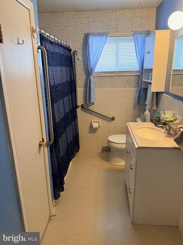 1446 FITZWATERTOWN RD, Willow Grove, PA 19090