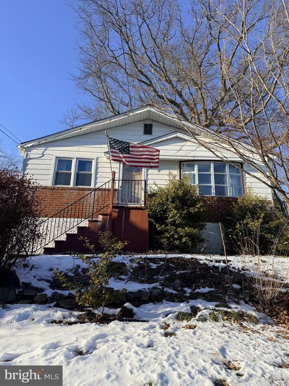 1446 FITZWATERTOWN RD, Willow Grove, PA 19090