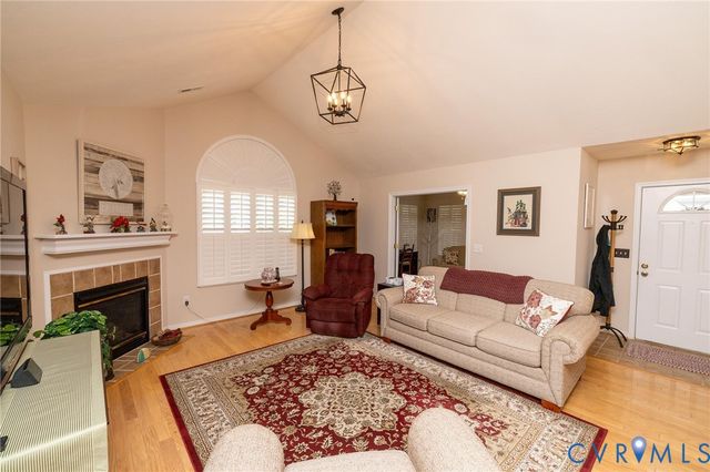 14102 Norwood Pond Ln, Midlothian, VA 23112