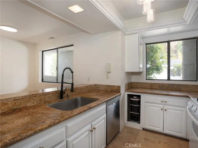 355 Pershing Drive B, Playa Del Rey, CA 90293