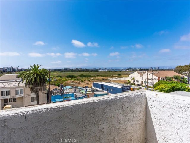 355 Pershing Drive B, Playa Del Rey, CA 90293