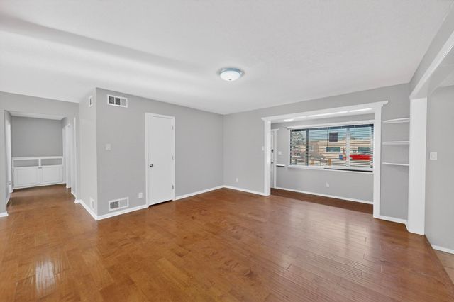 900 Arizona Street SE, Albuquerque, NM 87108