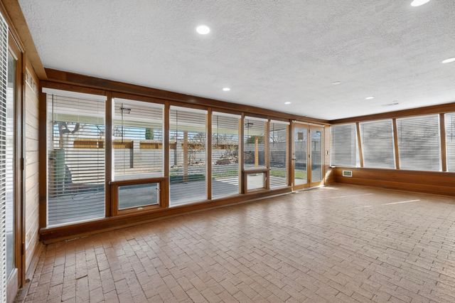 900 Arizona Street SE, Albuquerque, NM 87108