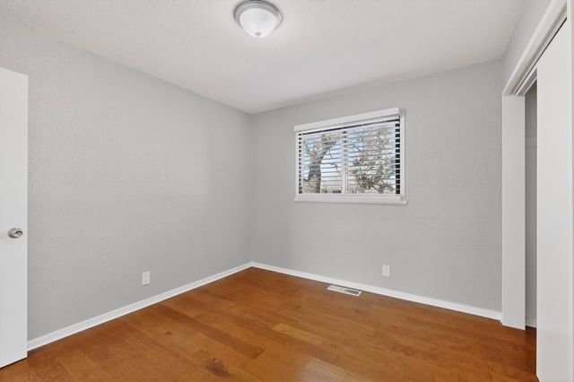 900 Arizona Street SE, Albuquerque, NM 87108