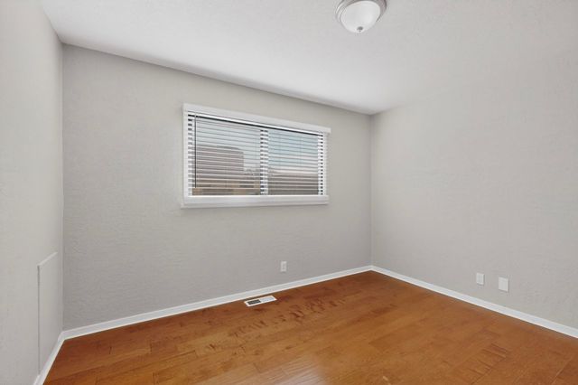 900 Arizona Street SE, Albuquerque, NM 87108