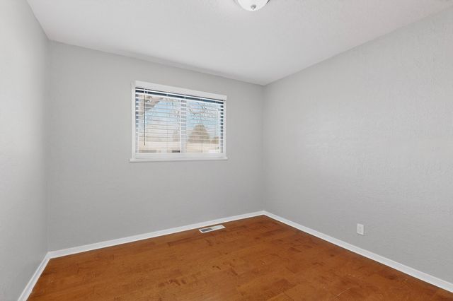 900 Arizona Street SE, Albuquerque, NM 87108
