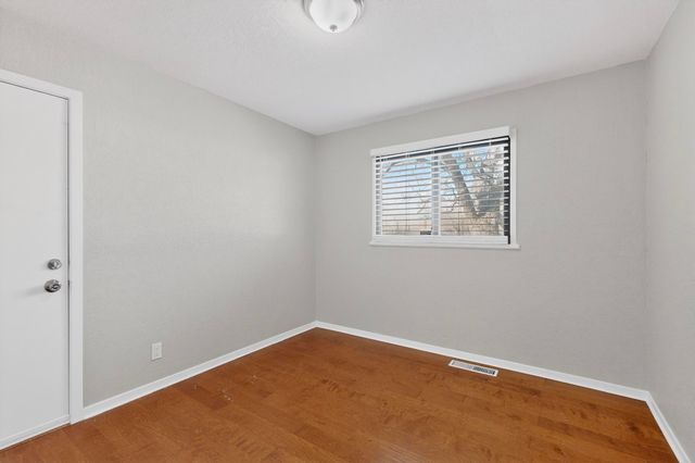 900 Arizona Street SE, Albuquerque, NM 87108