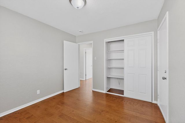 900 Arizona Street SE, Albuquerque, NM 87108