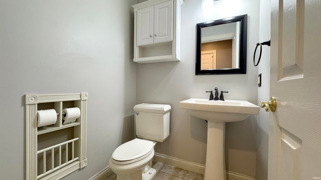 3288 Westhampton Drive, Newburgh, IN 47630