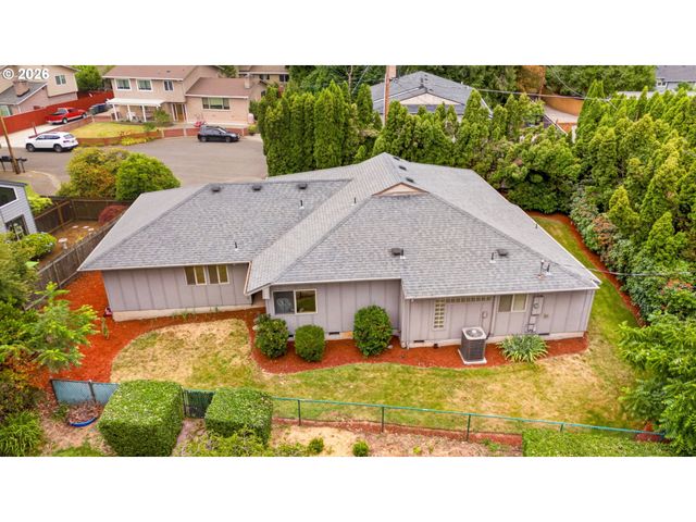 2736 HARLOW Rd, Eugene, OR 97401