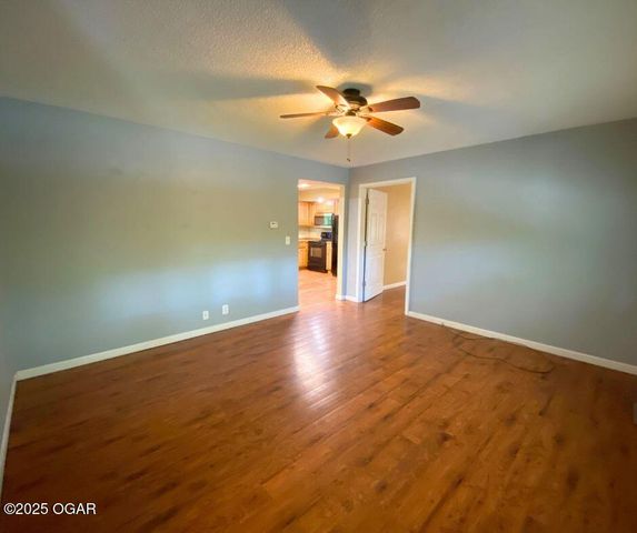 106 Cooley Drive, Carl Junction, MO 64834