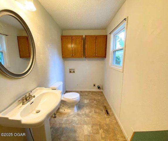 106 Cooley Drive, Carl Junction, MO 64834