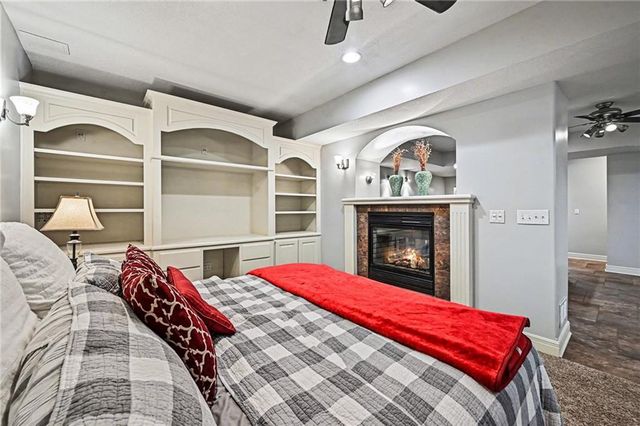 3816 NE 94th Terrace, Kansas City, MO 64156