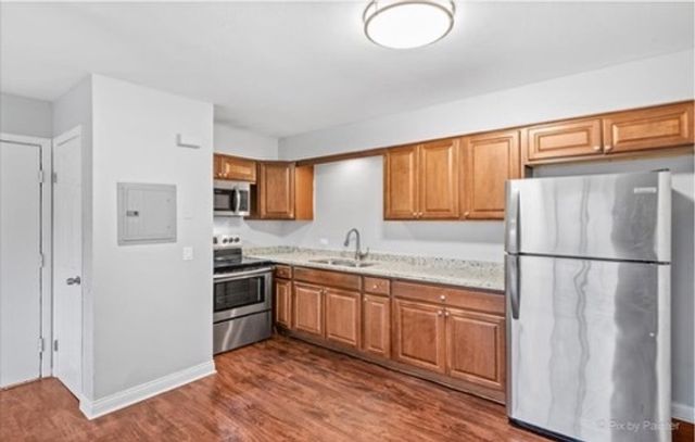 1070 N Wheeling Road 2C, Mount Prospect, IL 60056