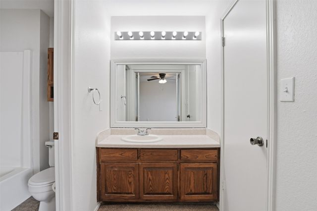 253 County Road 4899, Boyd, TX 76023