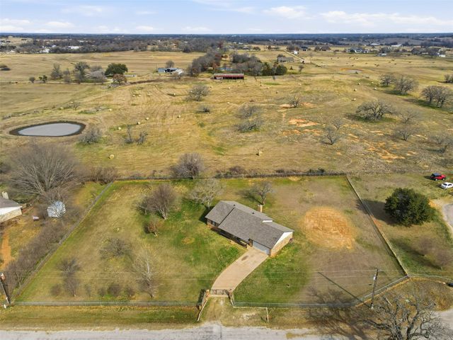 253 County Road 4899, Boyd, TX 76023