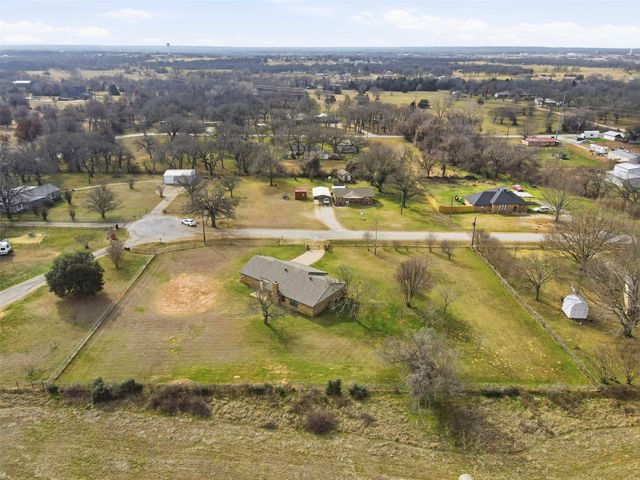 253 County Road 4899, Boyd, TX 76023