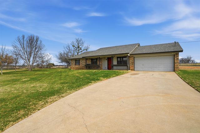 253 County Road 4899, Boyd, TX 76023