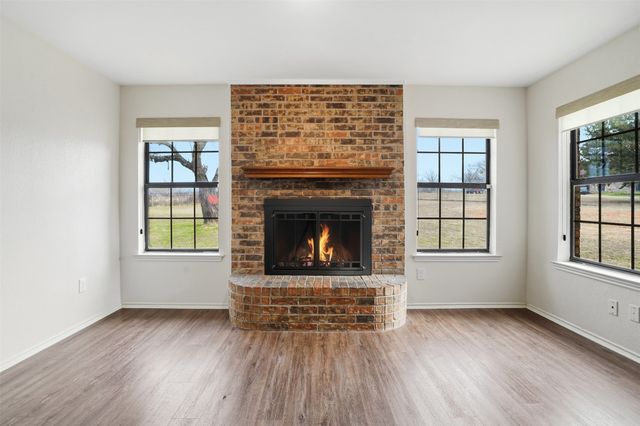 253 County Road 4899, Boyd, TX 76023