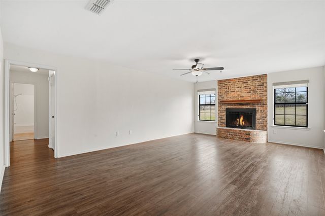 253 County Road 4899, Boyd, TX 76023