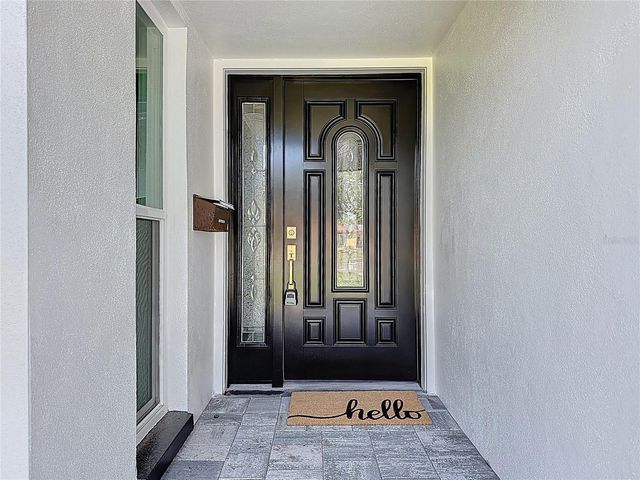 910 ALCAZAR WAY S, St Petersburg, FL 33705