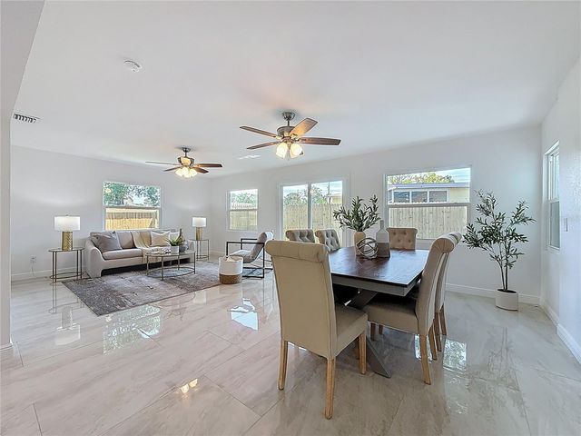 910 ALCAZAR WAY S, St Petersburg, FL 33705