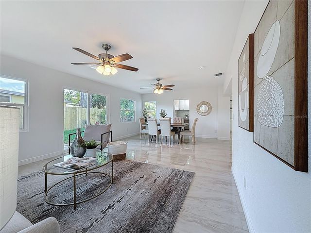 910 ALCAZAR WAY S, St Petersburg, FL 33705