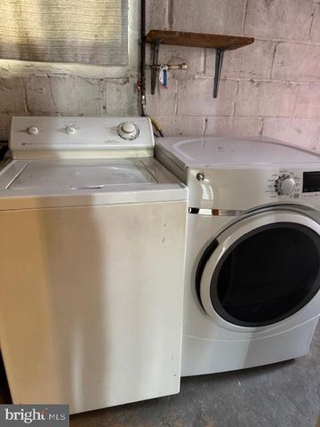 5905 MUSTANG DR, Riverdale, MD 20737